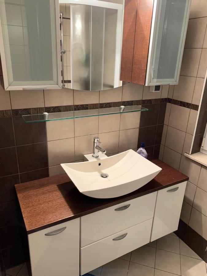 Peachy House Bezigrad Hotel Ljubljana Ngoại thất bức ảnh