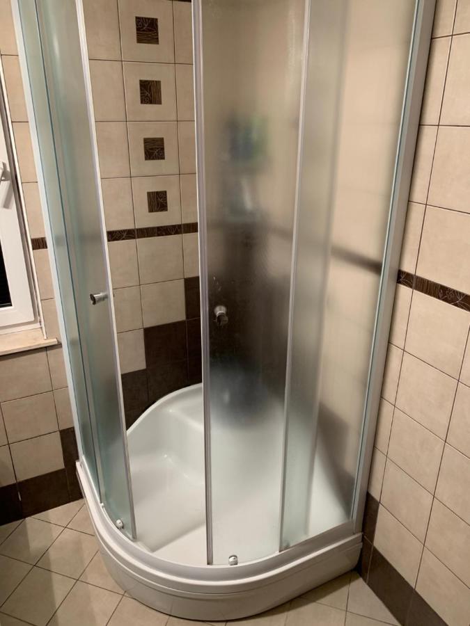 Peachy House Bezigrad Hotel Ljubljana Ngoại thất bức ảnh