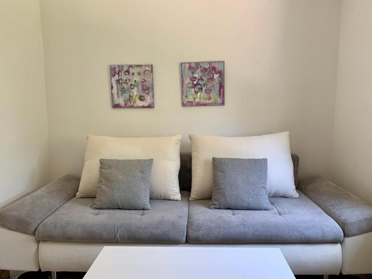 Peachy House Bezigrad Hotel Ljubljana Ngoại thất bức ảnh